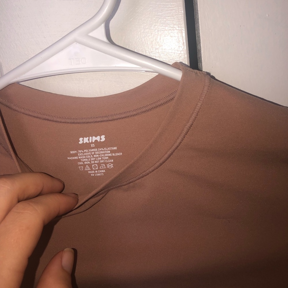 Skims fits everyone tshirt - sienna